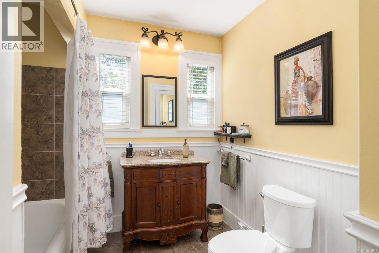  1959 Hampshire Road, Oak Bay