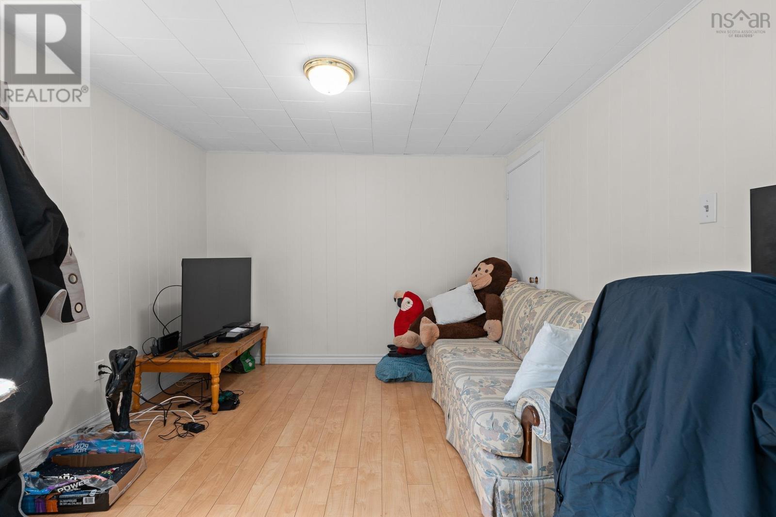 Property 25 of 46 of 220 James Street