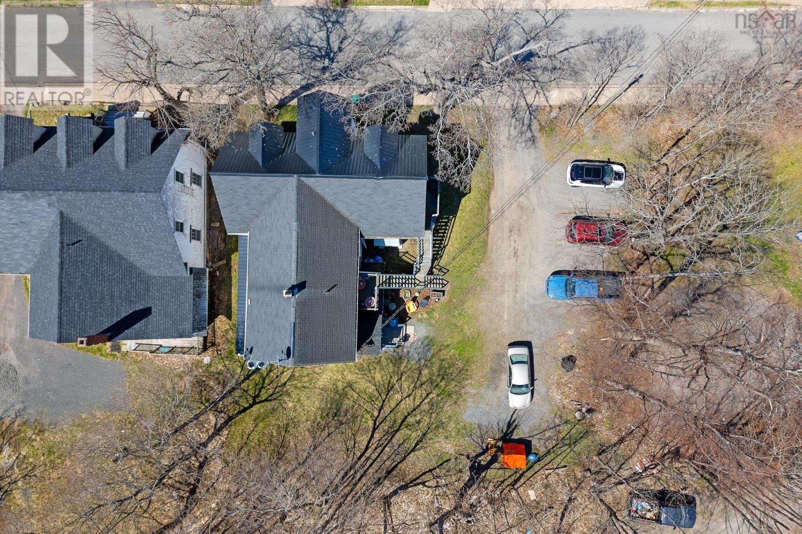 Property 34 of 46 of 220 James Street