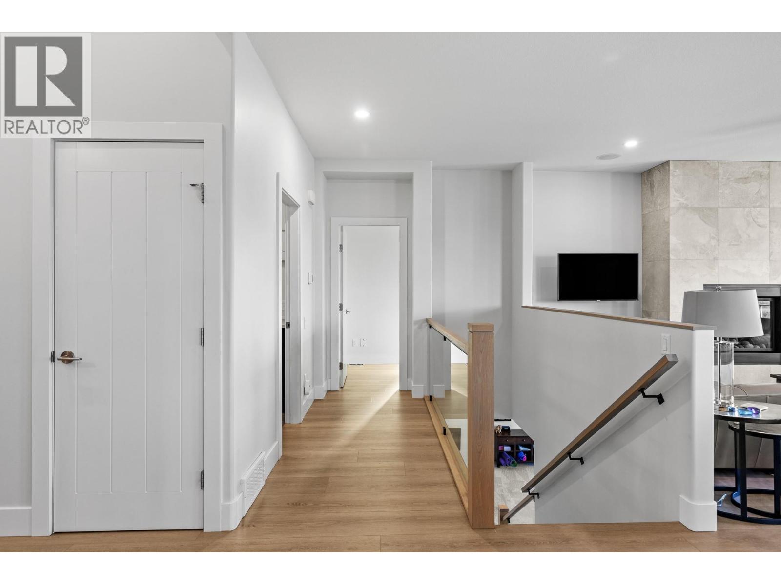 16 2450 Selkirk Drive, Kelowna