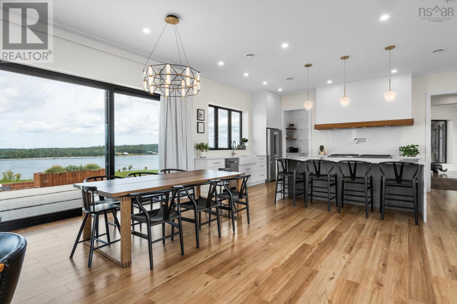 Property 8 of 51 of 1766 Highway 304