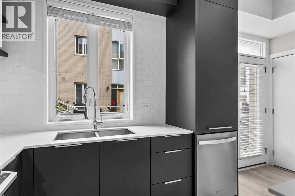 Single Family House for Sale in  Kovitz Lane NW University District Calgary 