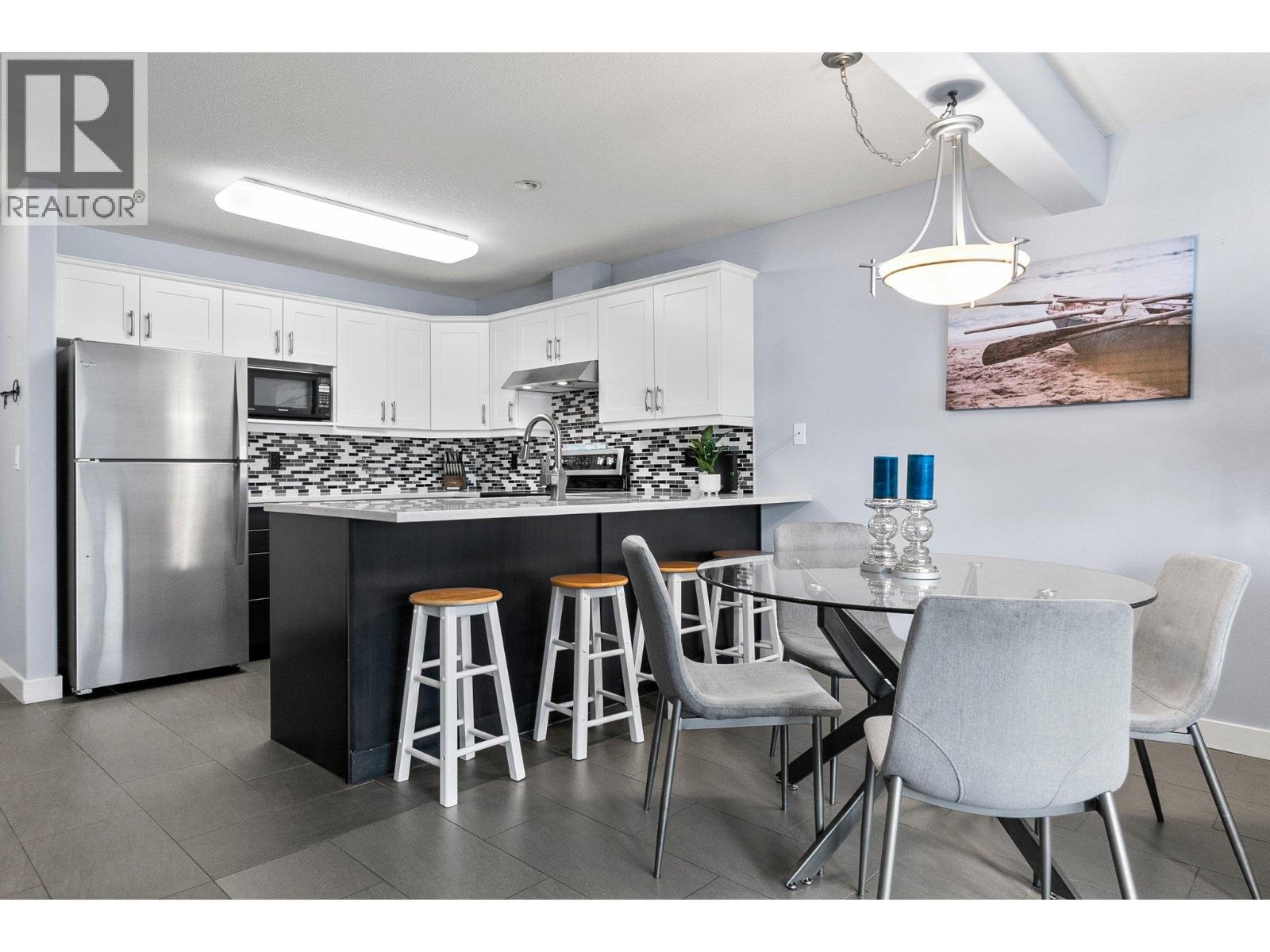 112 1002 Riverside Avenue, Sicamous