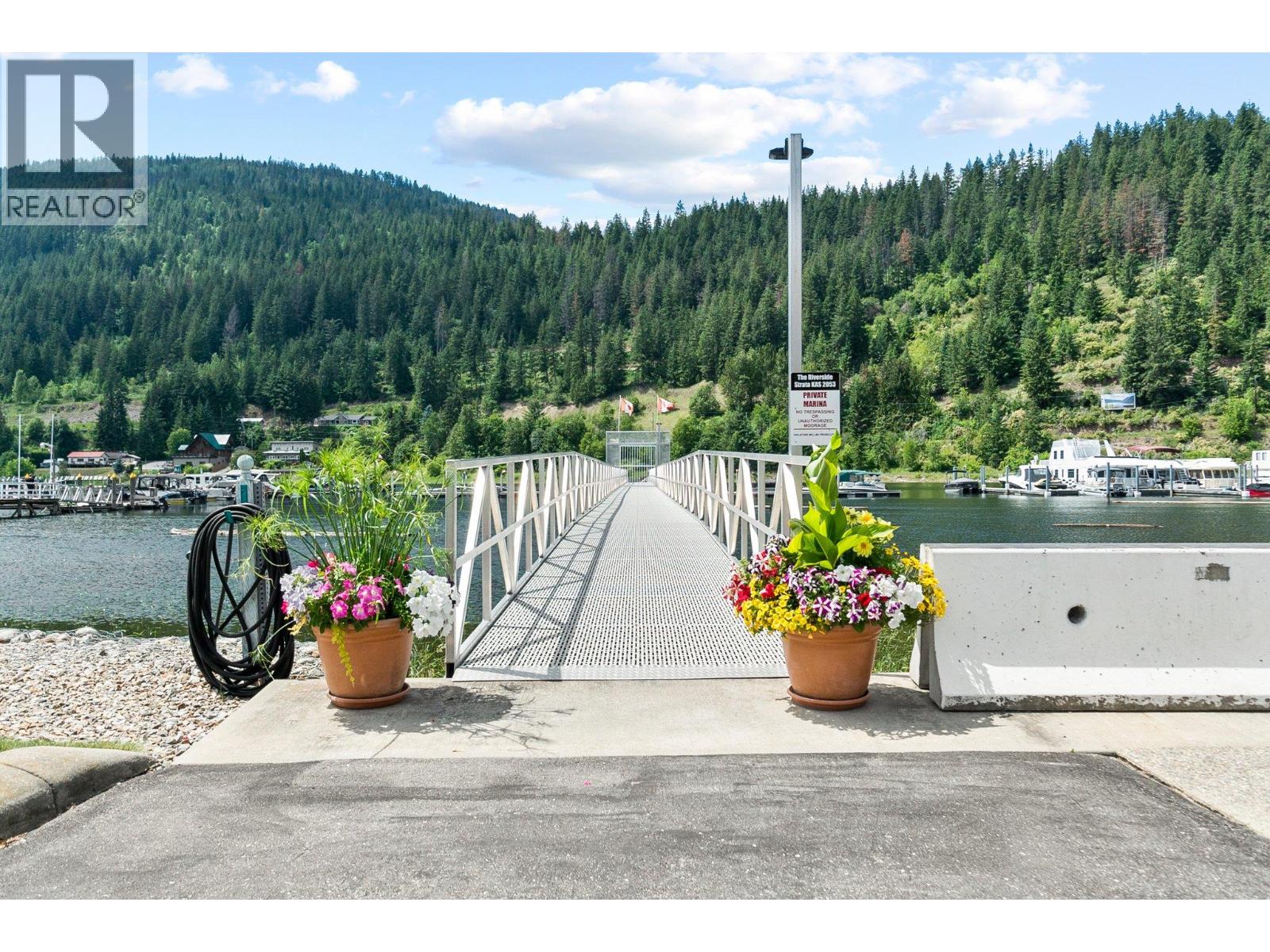 112 1002 Riverside Avenue, Sicamous