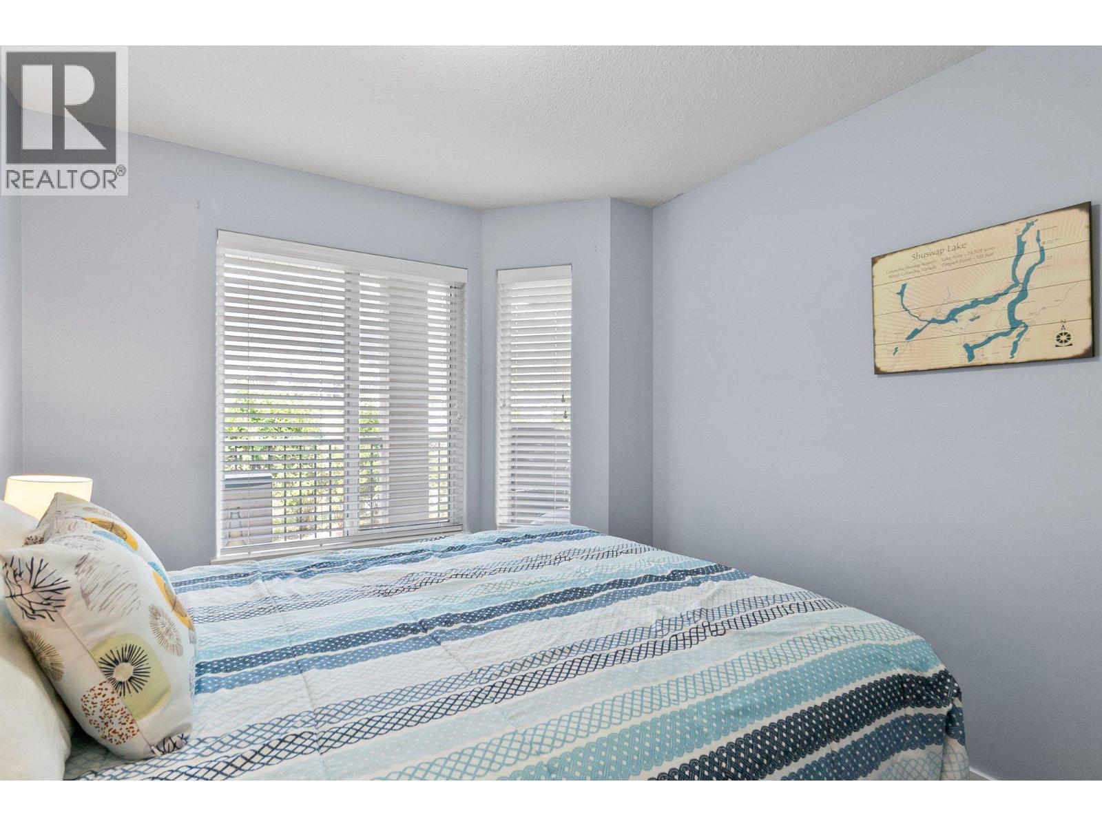 112 1002 Riverside Avenue, Sicamous