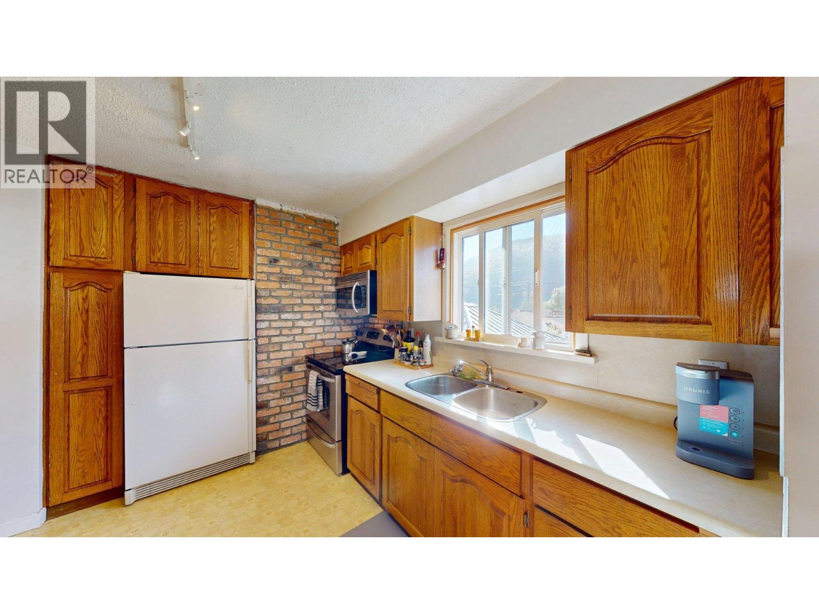 3130 Iris Crescent, Trail