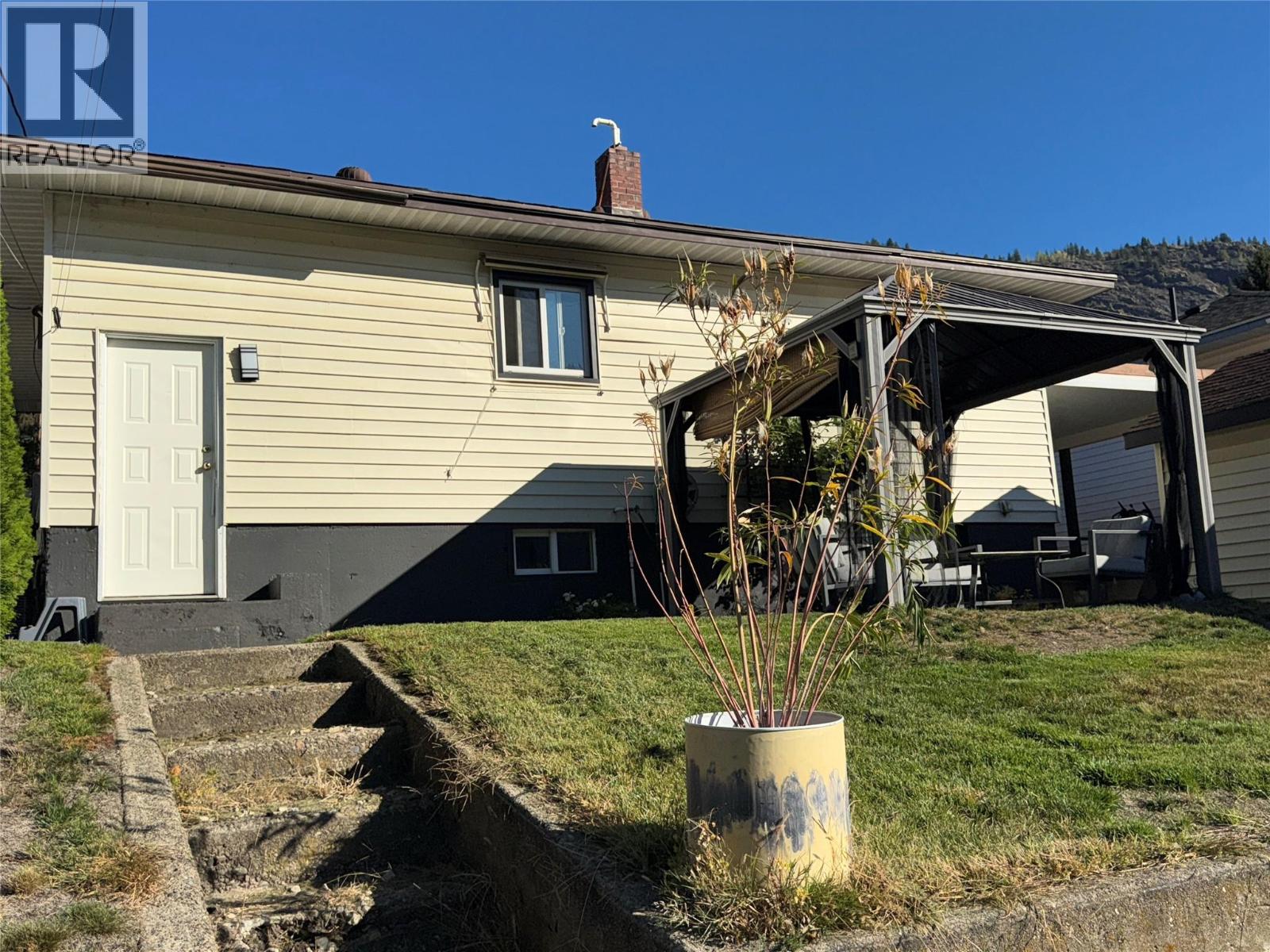 3130 Iris Crescent, Trail