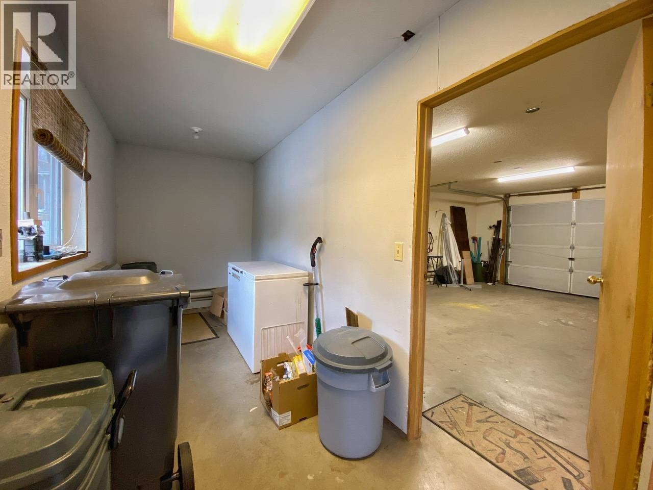 4805 STRATHERN Road, Hazelton