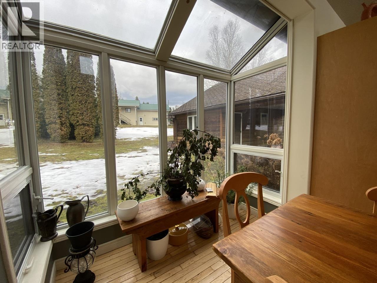 4805 STRATHERN Road, Hazelton