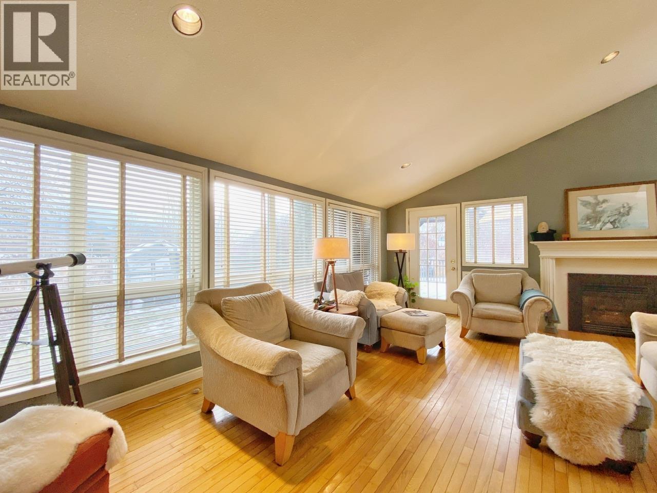 4805 STRATHERN Road, Hazelton