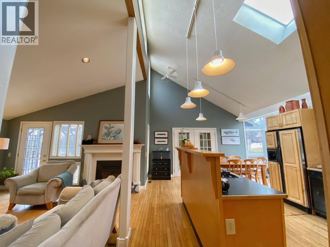 4805 STRATHERN Road, Hazelton