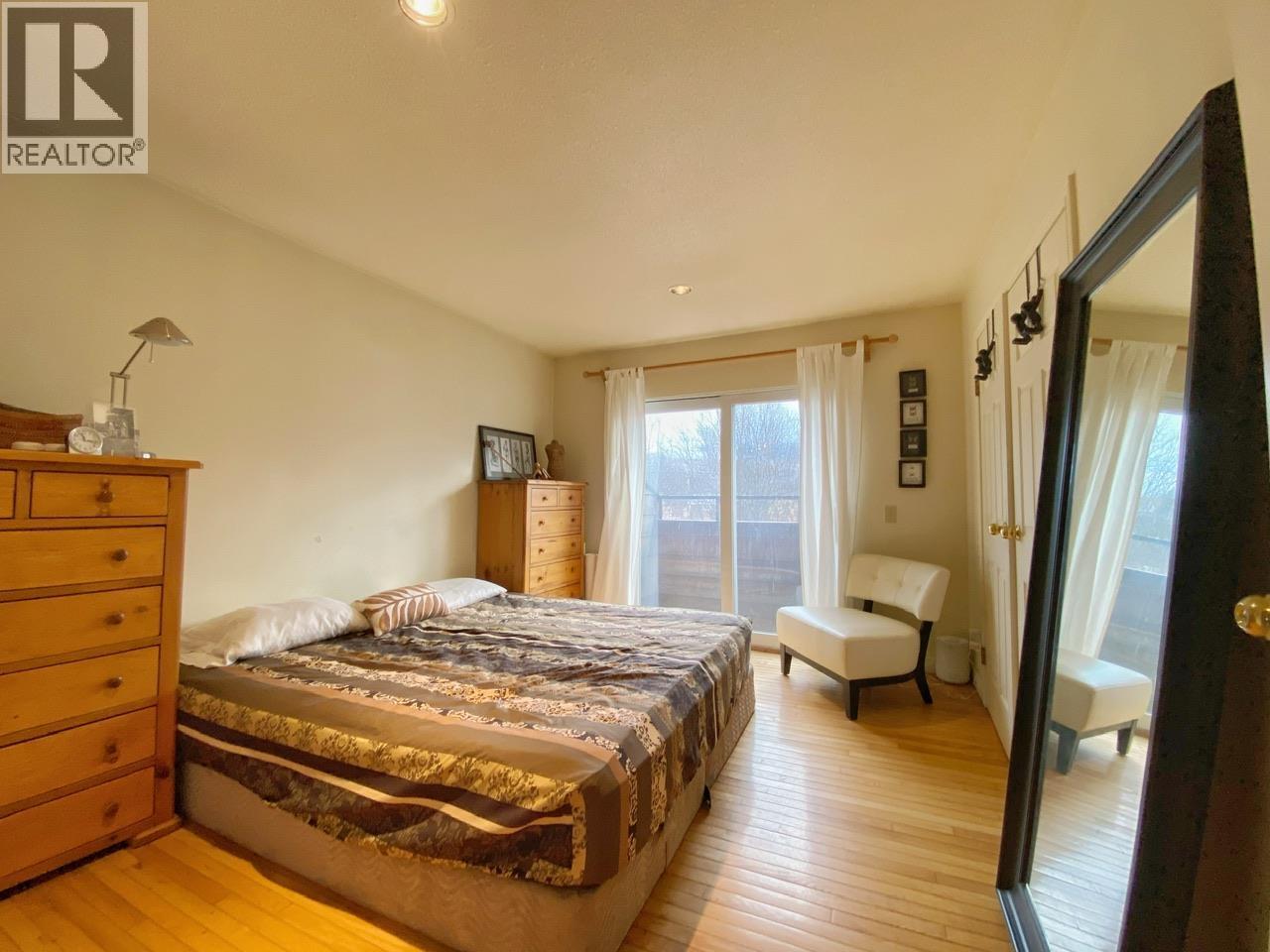 4805 STRATHERN Road, Hazelton