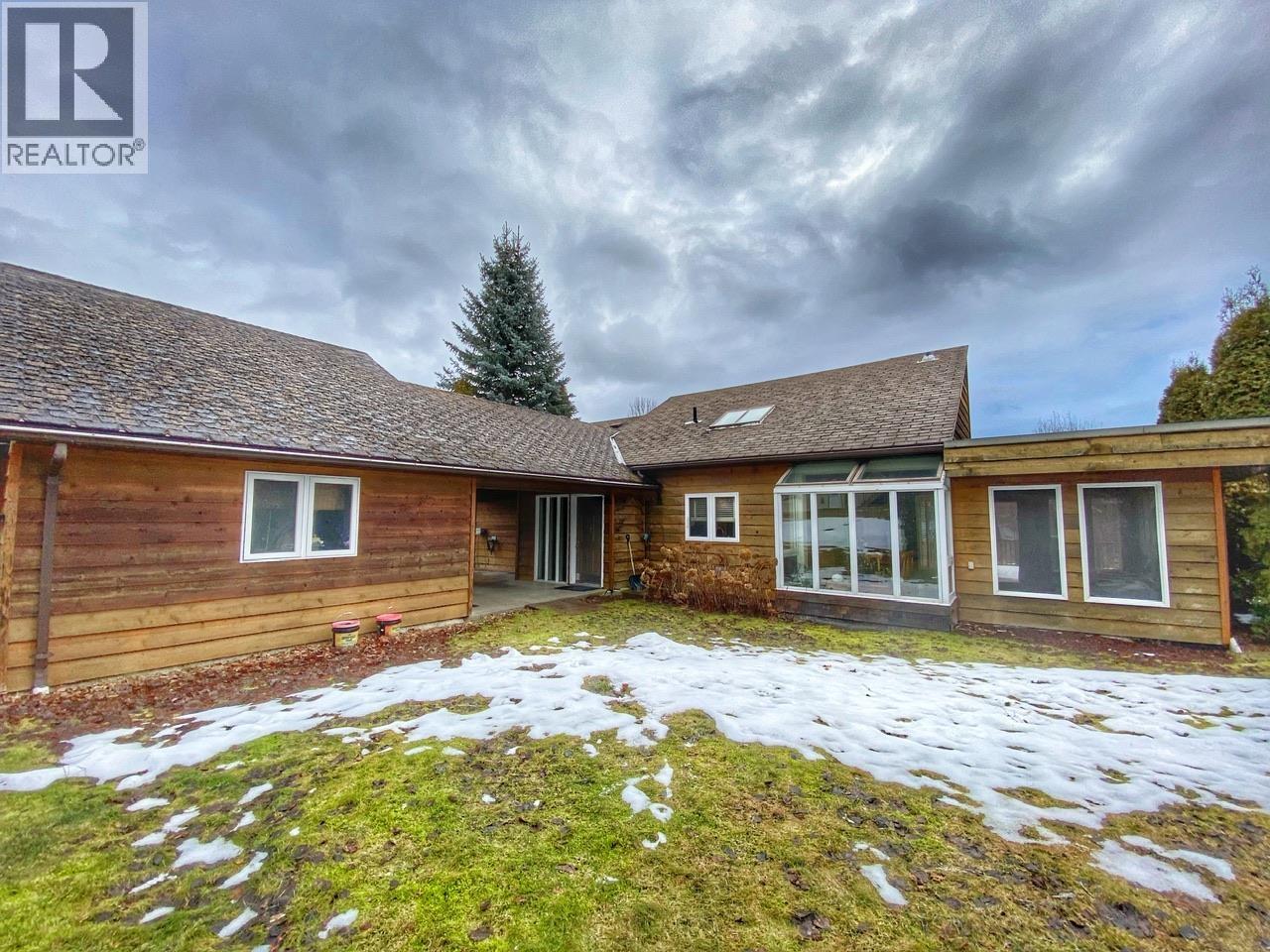 4805 STRATHERN Road, Hazelton