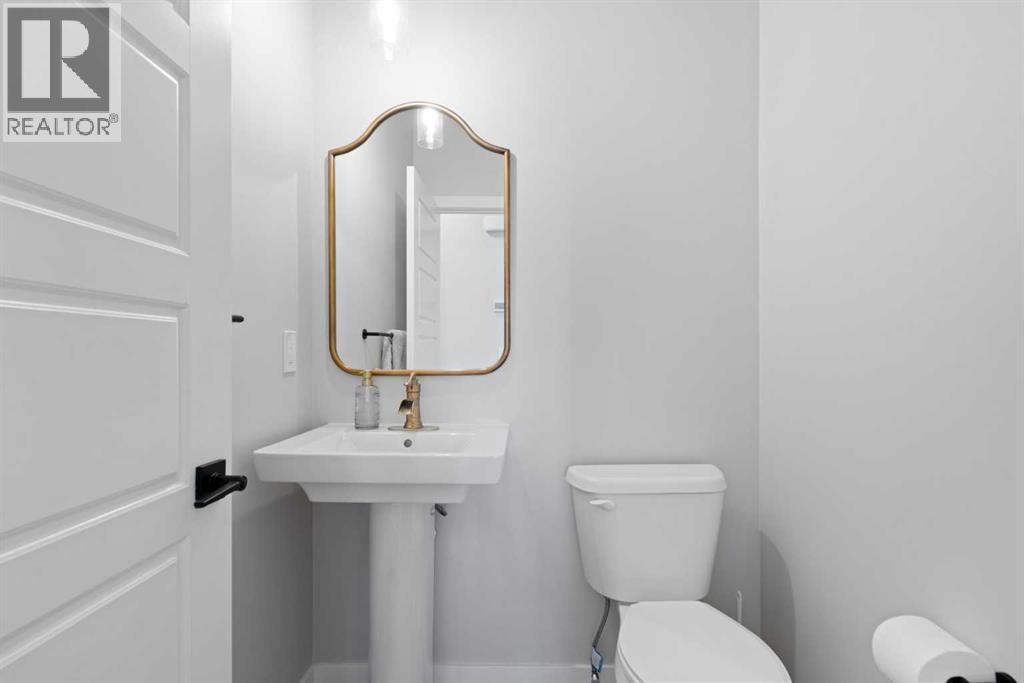 96 Emberside Glen, Cochrane