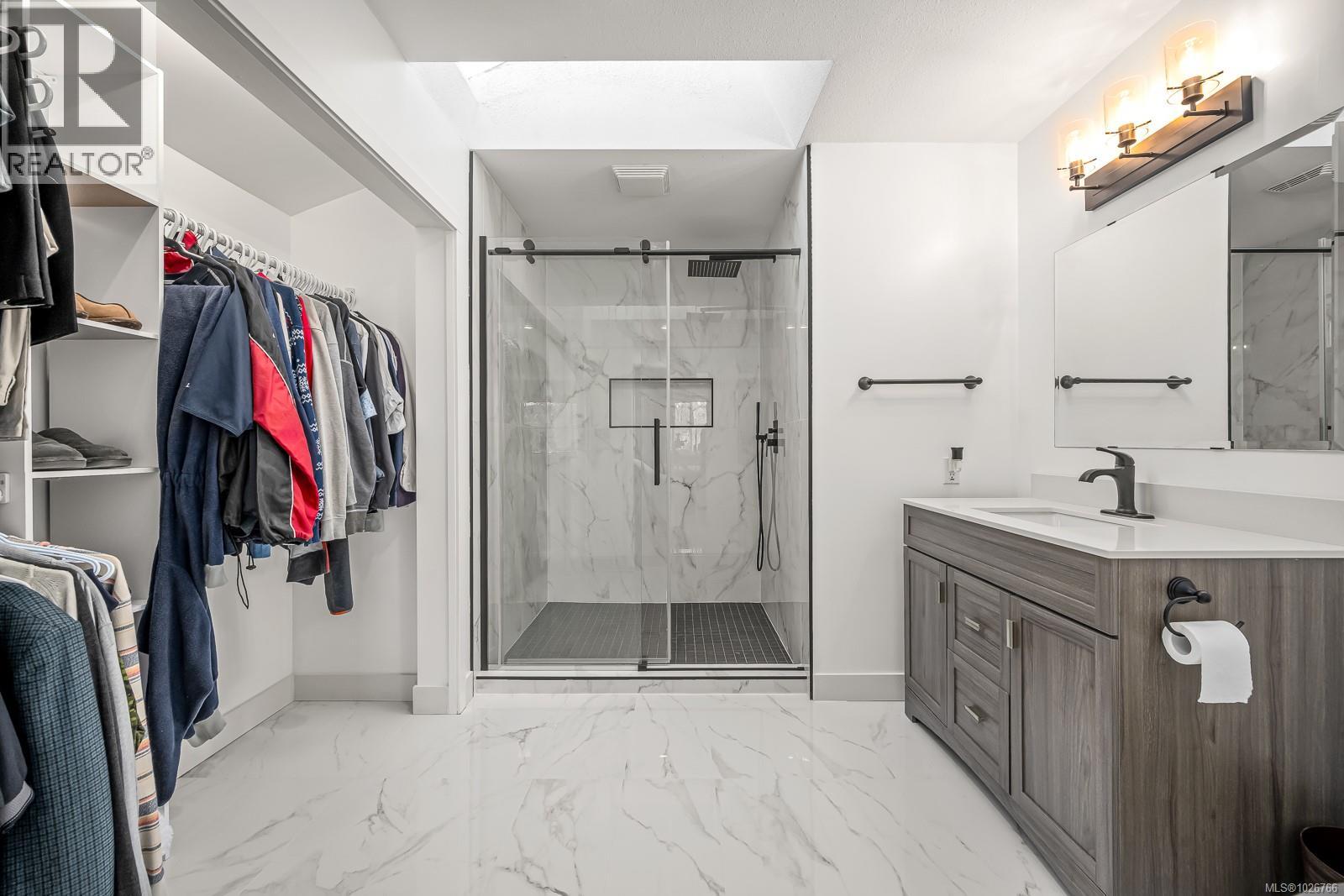 398 Panorama Cres, Courtenay