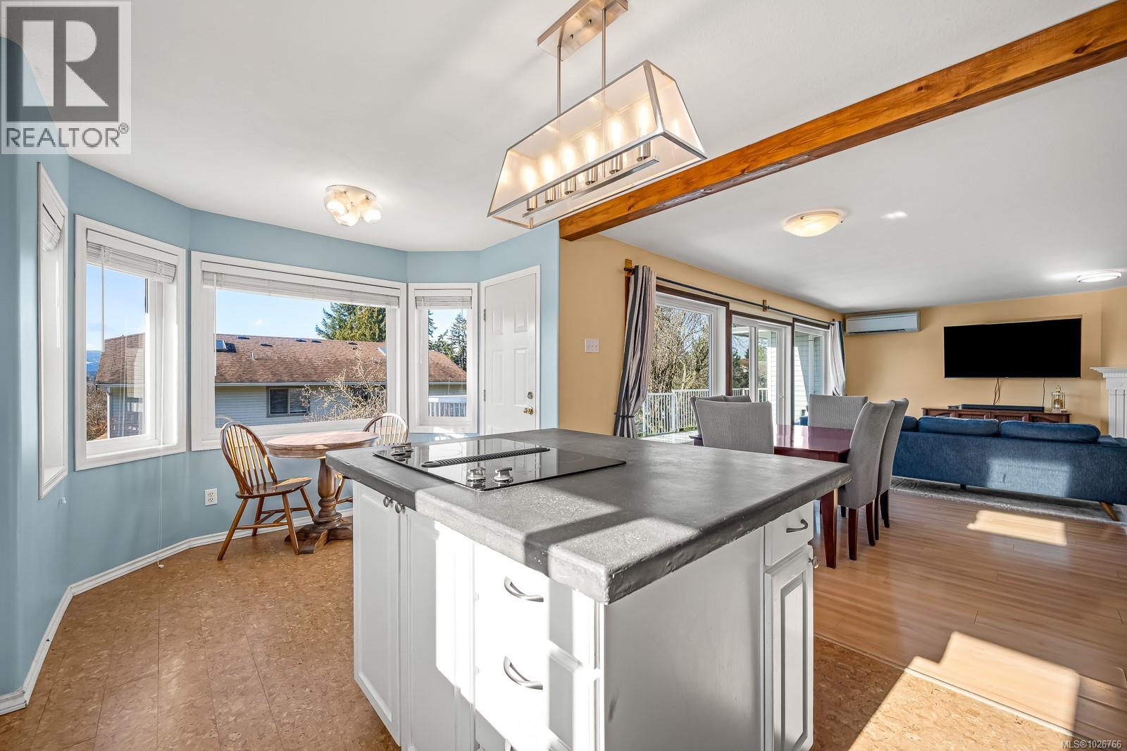 398 Panorama Cres, Courtenay