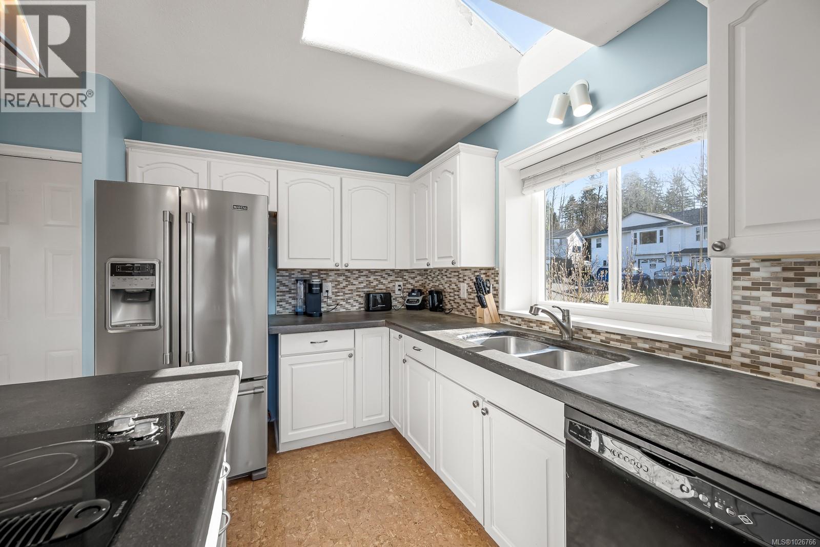 398 Panorama Cres, Courtenay