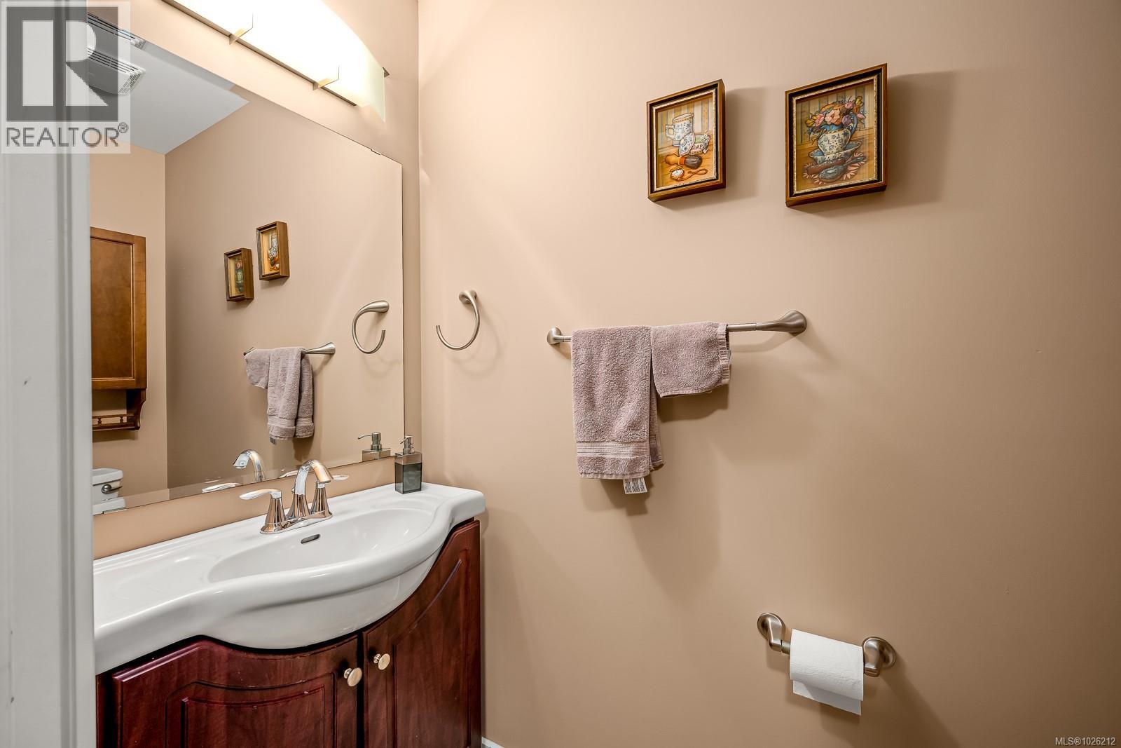 2684 Kendal Ave, Cumberland