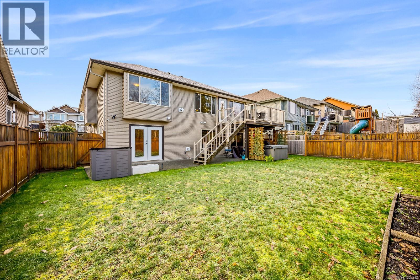 2684 Kendal Ave, Cumberland