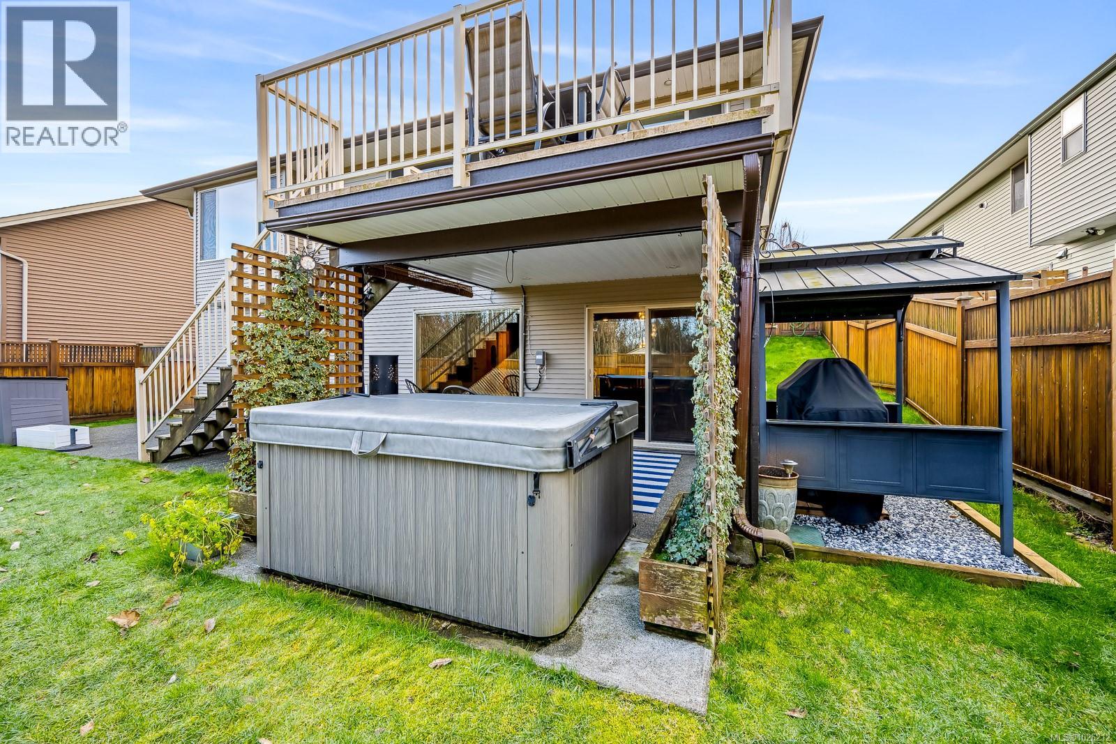 2684 Kendal Ave, Cumberland