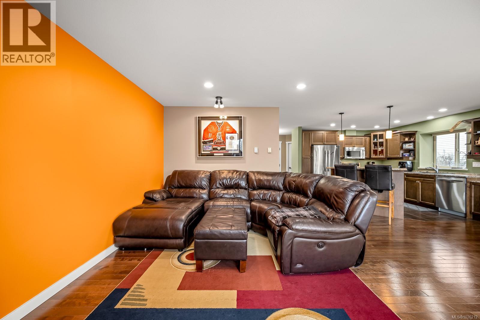 2684 Kendal Ave, Cumberland