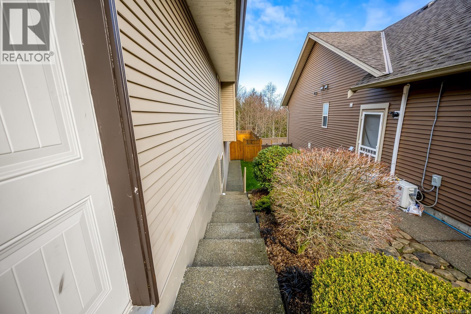 2684 Kendal Ave, Cumberland