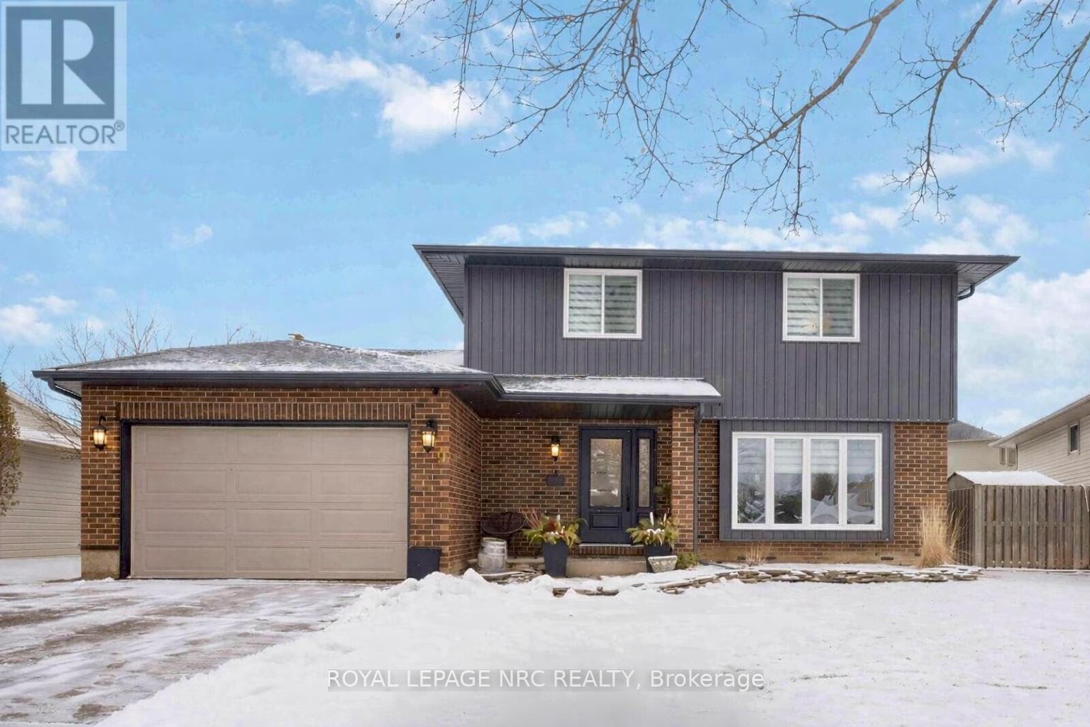 9 WOODGARDEN COURT - 1