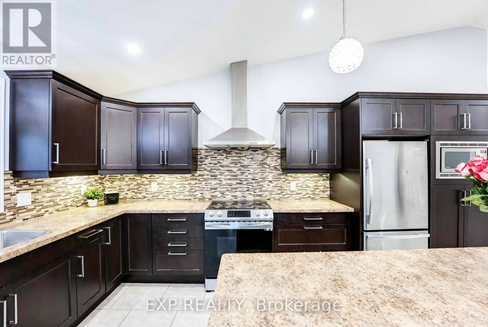 8583 FORESTVIEW BOULEVARD - 11
