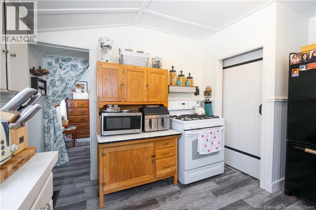 53 WOODMANS POINT ROAD - 13