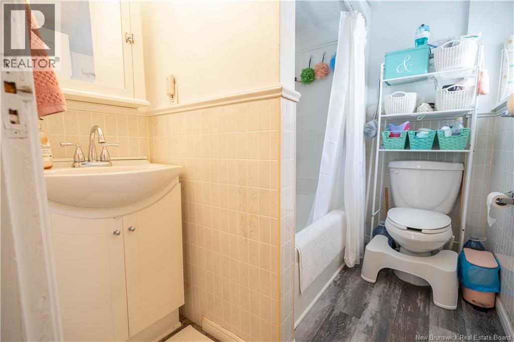 53 WOODMANS POINT ROAD - 26