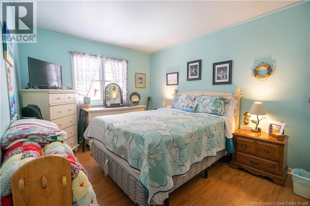 53 WOODMANS POINT ROAD - 28