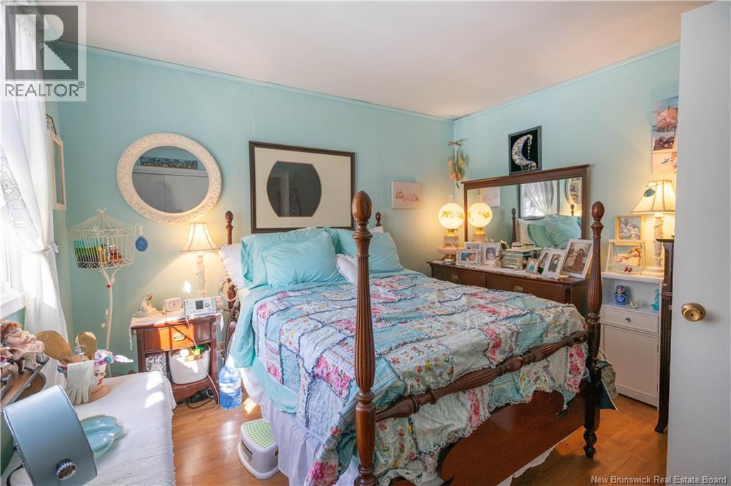 53 WOODMANS POINT ROAD - 27