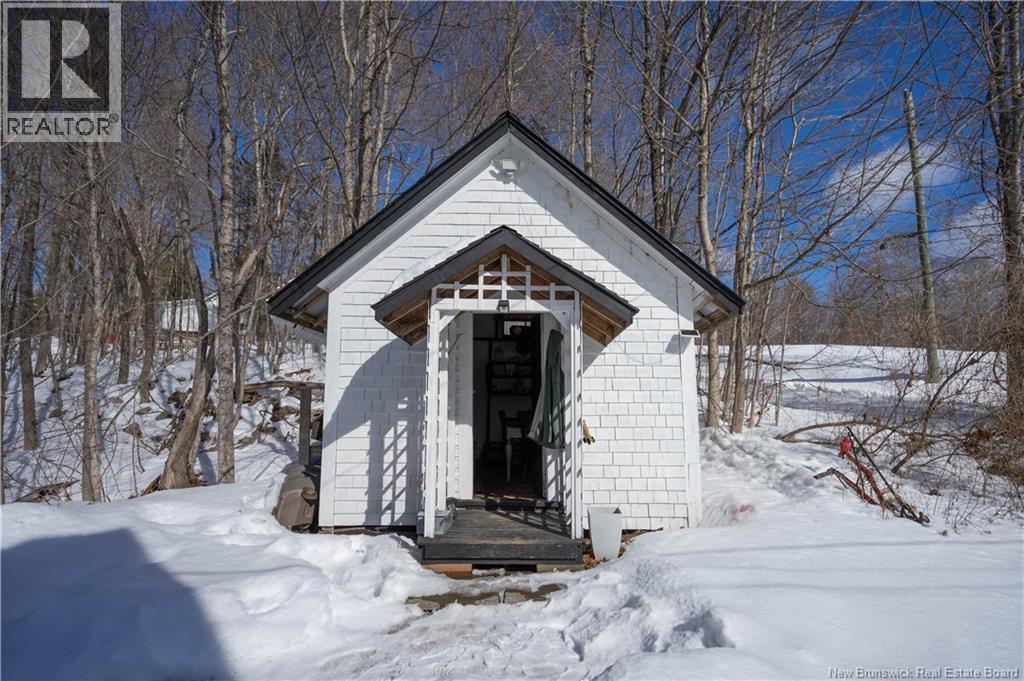 53 WOODMANS POINT ROAD - 29