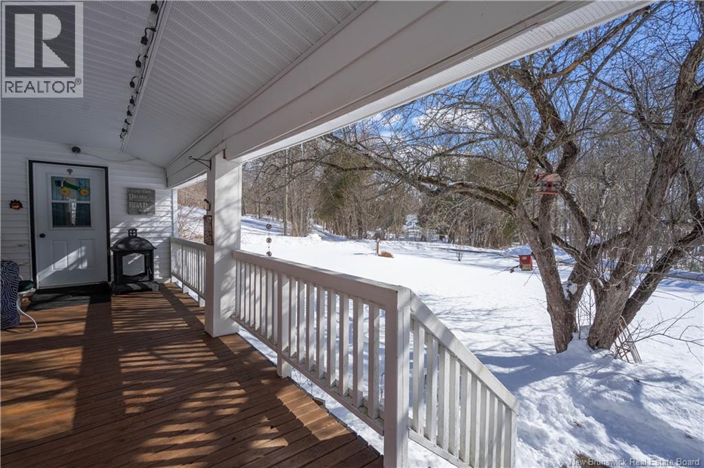 53 WOODMANS POINT ROAD - 35