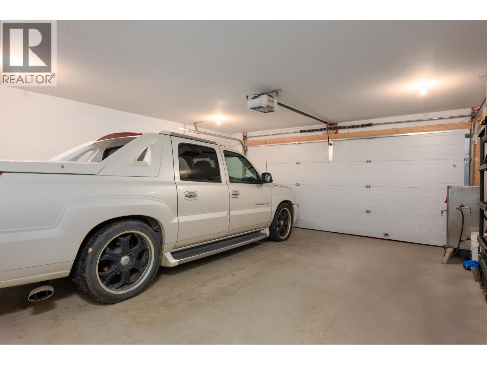 1740 5TH AVENUE - 36