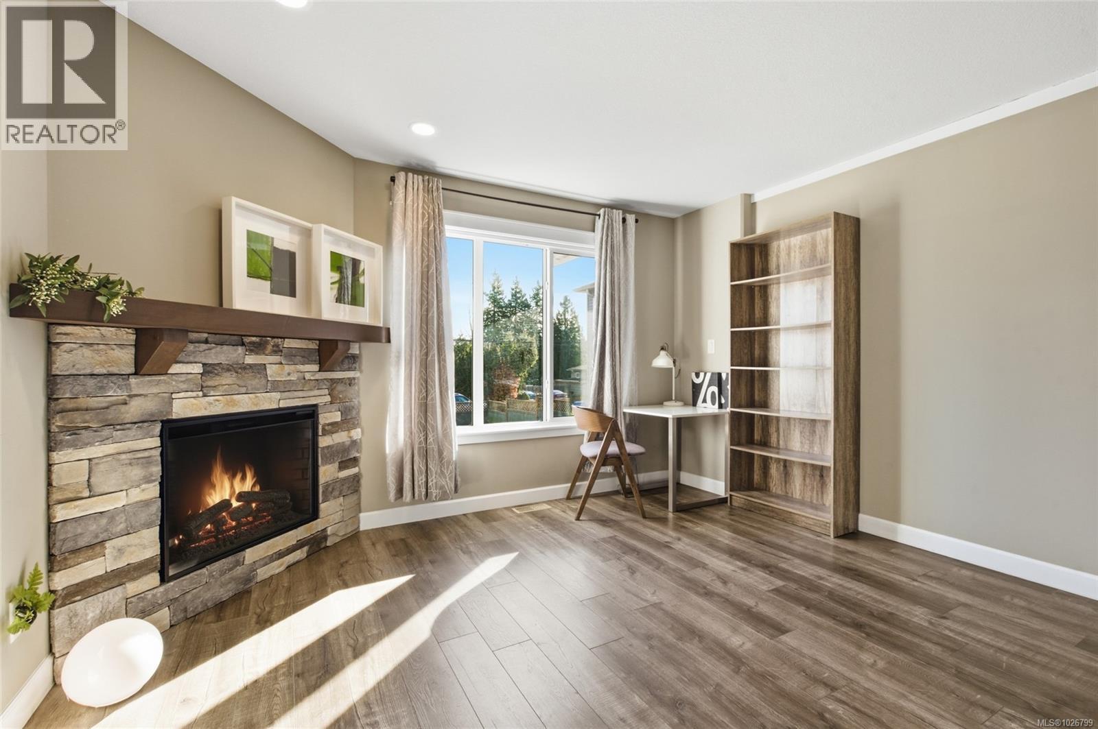 645 Howard Ave - Photo 5 of 30, Nanaimo, British Columbia