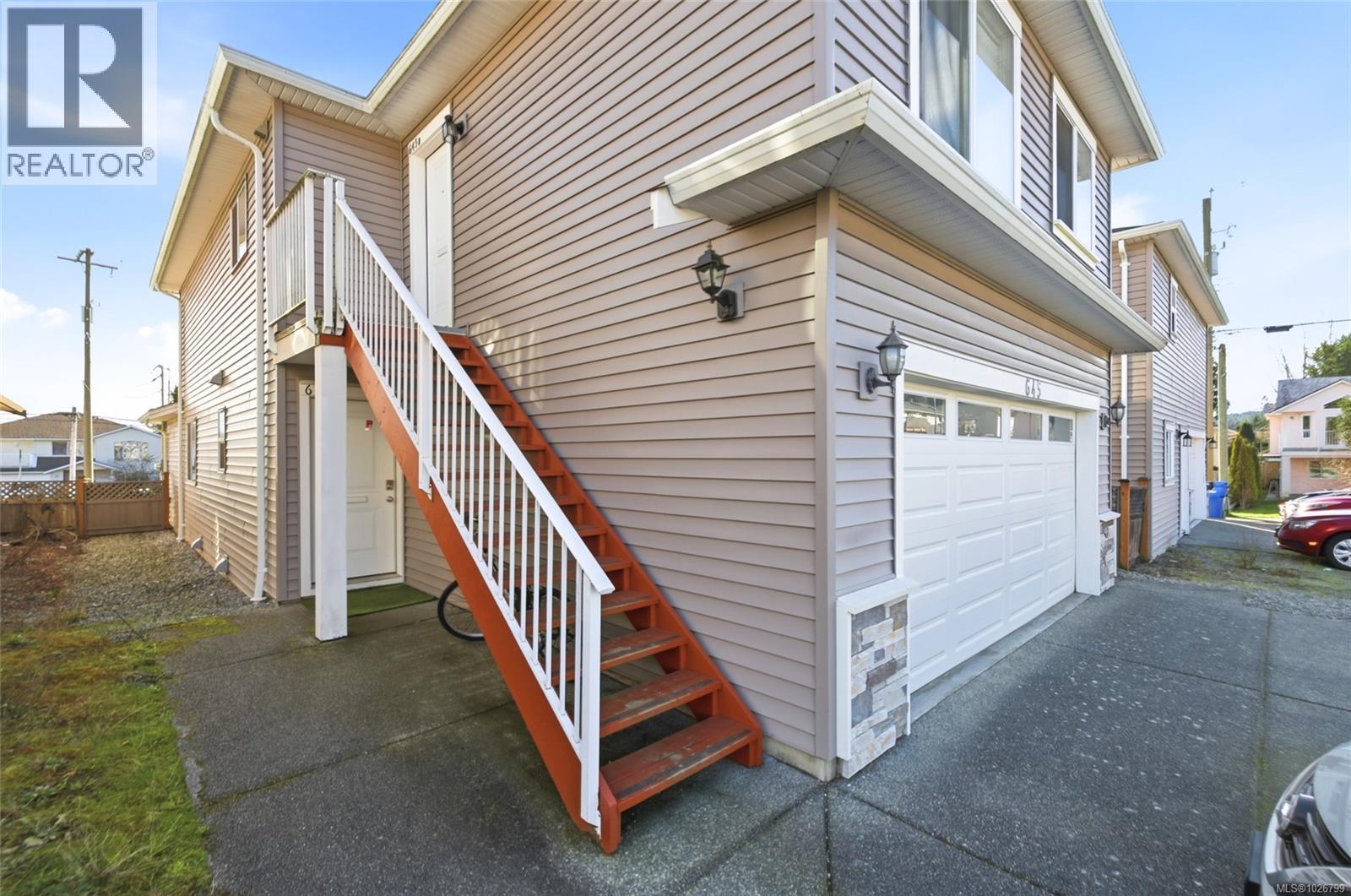 645 Howard Ave - Photo 3 of 30, Nanaimo, British Columbia