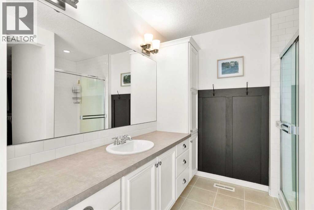 57 Riviera Crescent, Cochrane