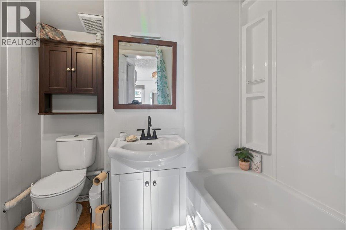 106 1st Street, Fernie