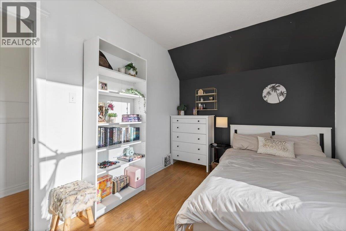 106 1st Street, Fernie