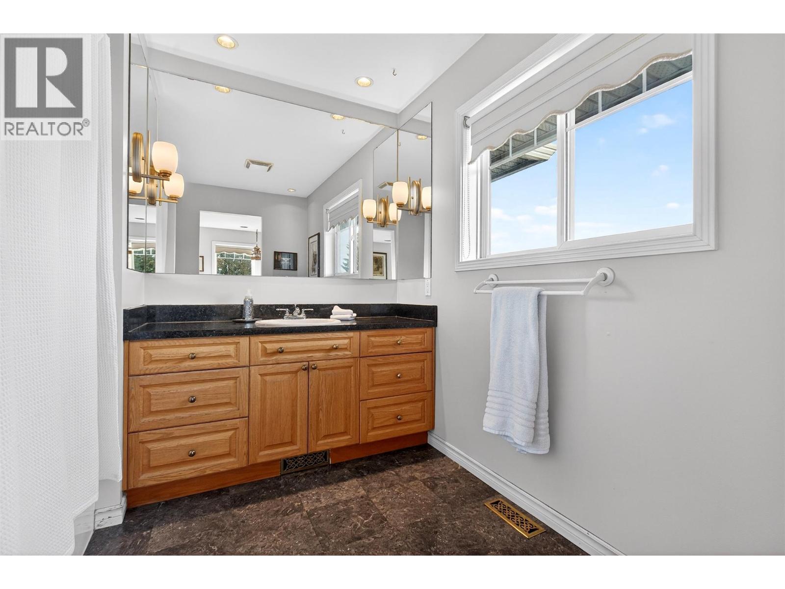  9823 Winview Road, Lake Country