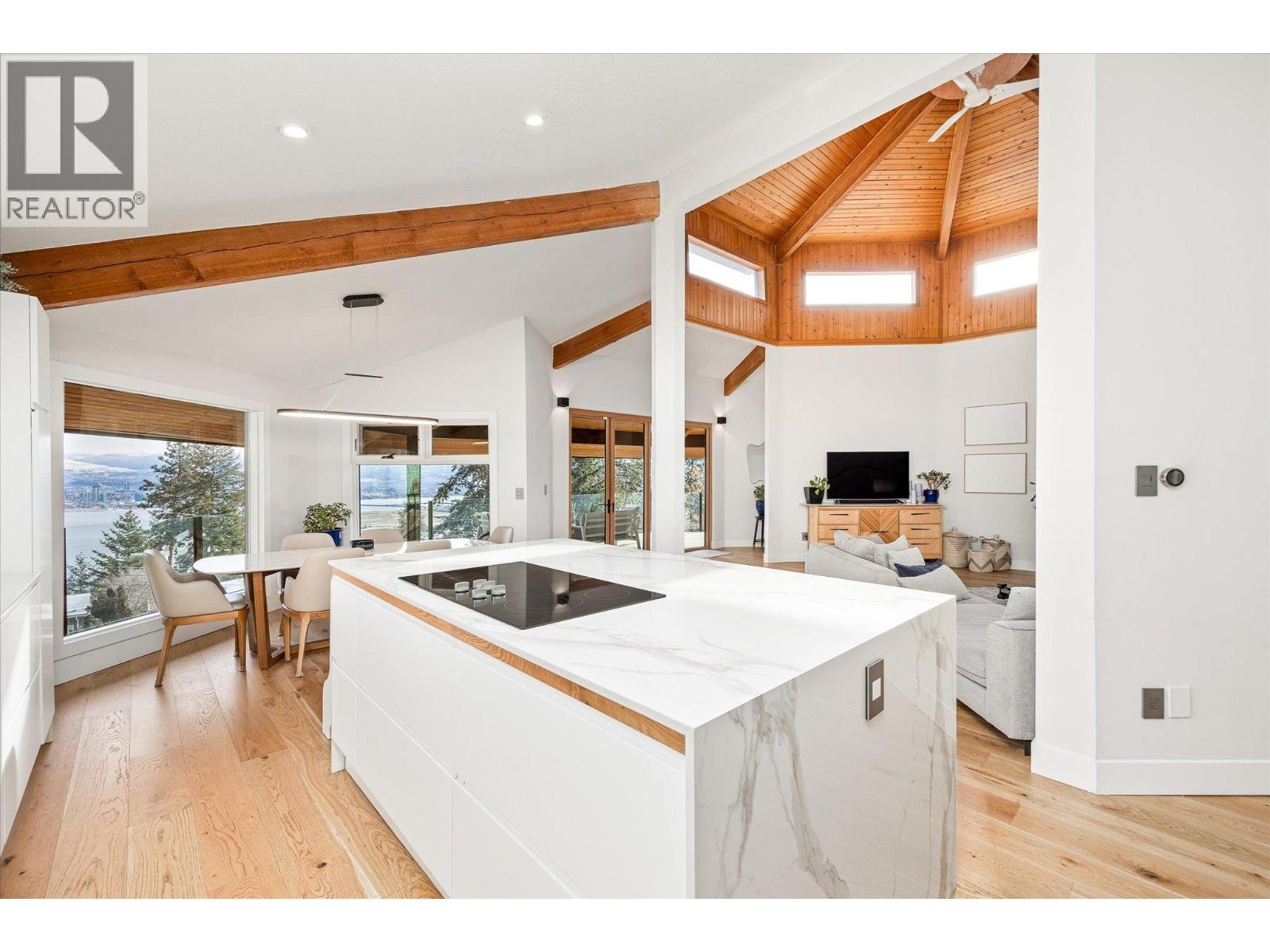  1446 Scott Crescent, West Kelowna