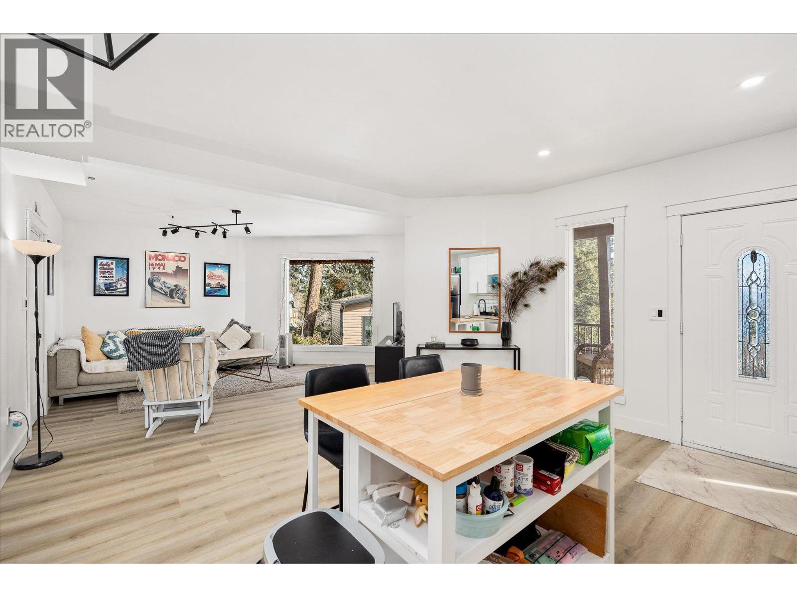  1446 Scott Crescent, West Kelowna