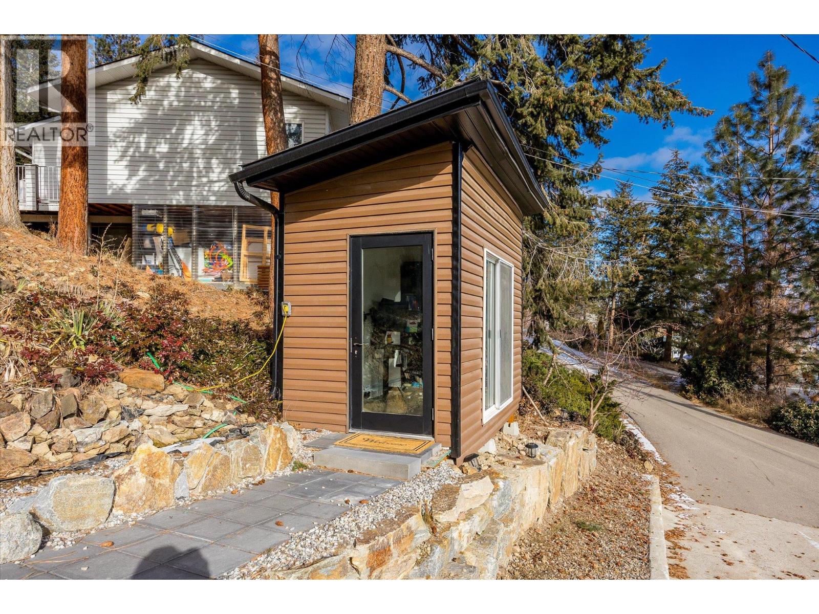  1446 Scott Crescent, West Kelowna