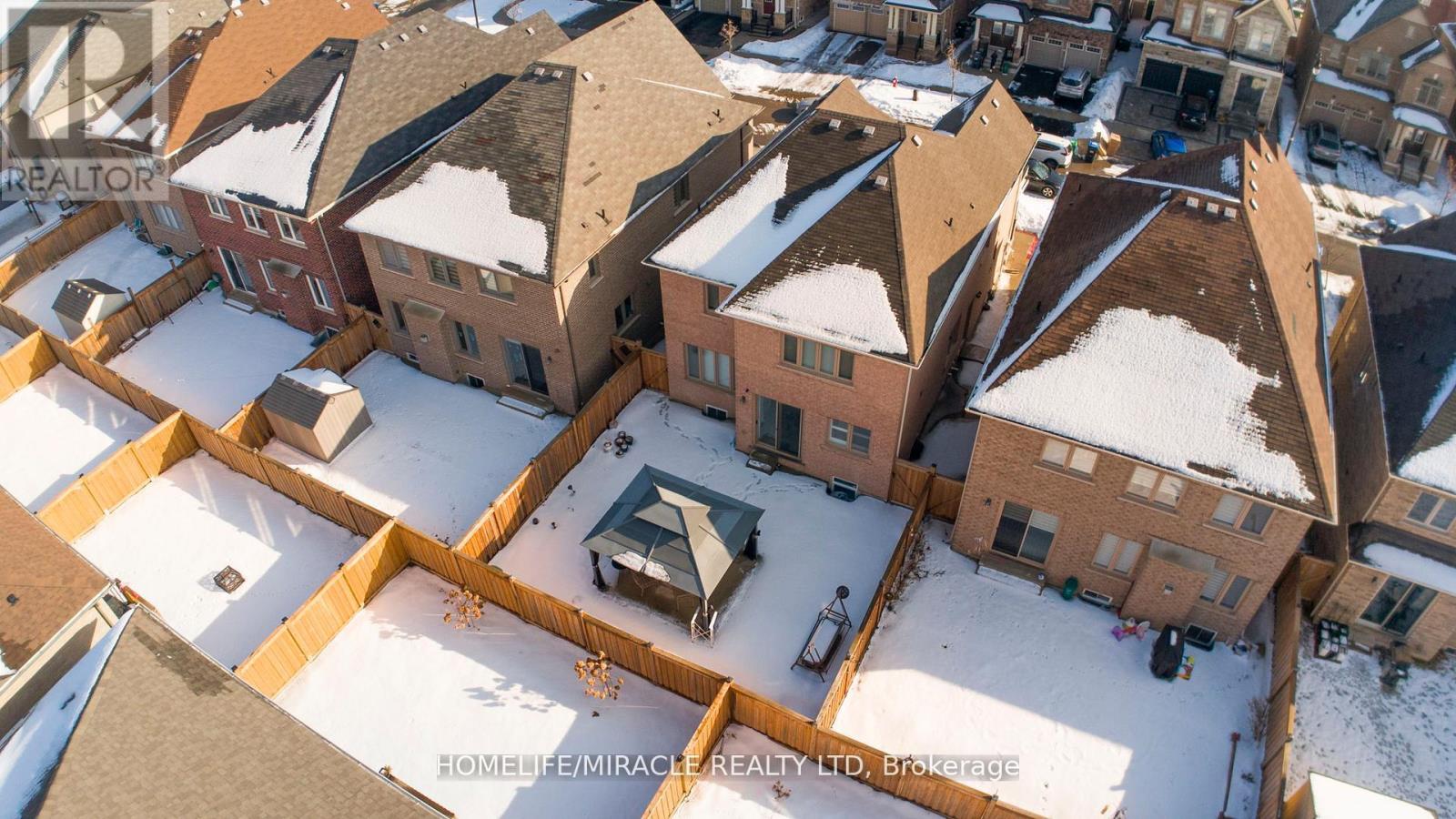 10 DALECREST ROAD - Photo 4 of 46, Brampton (Credit Valley), Ontario