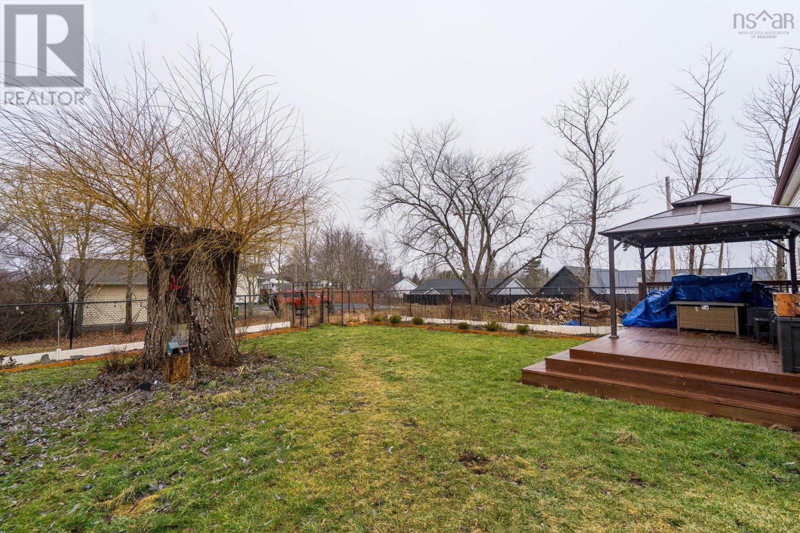 Property 27 of 30 of 301 Town Road