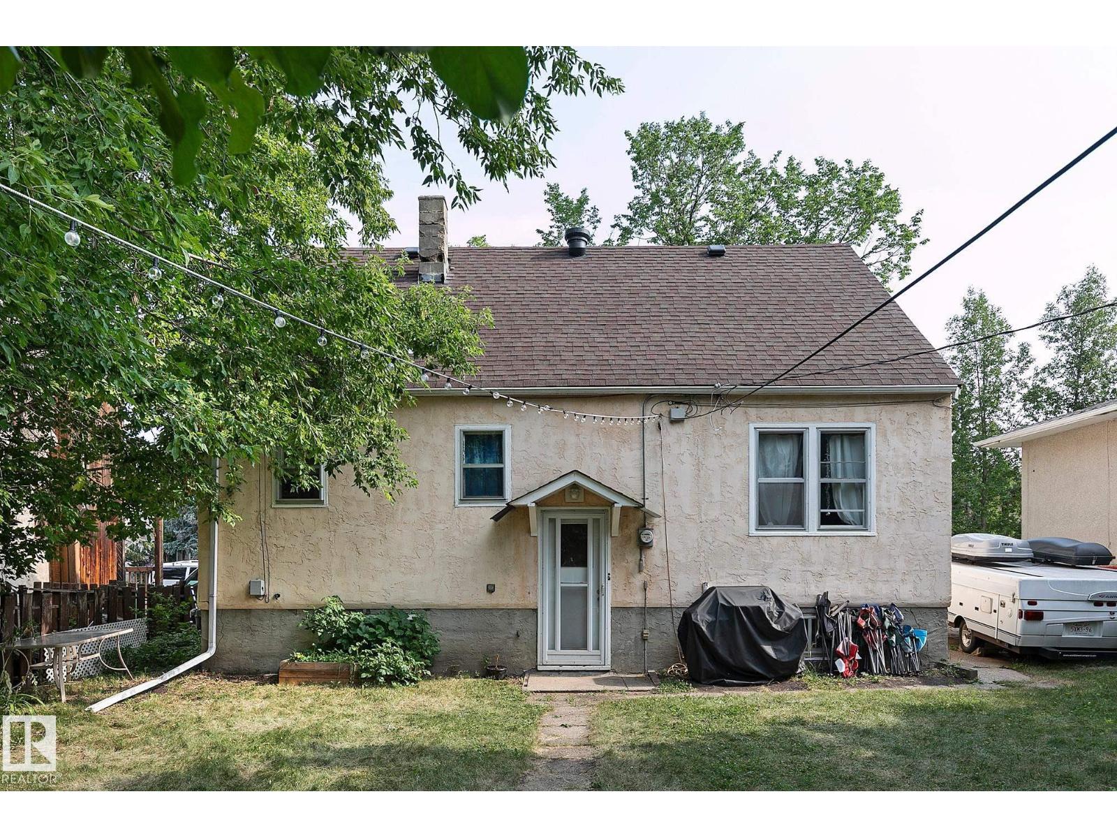 11559 80 AV NW - 38