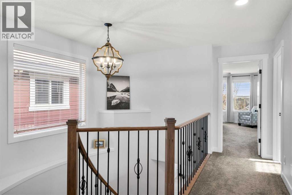 99 Ridge View Close, Cochrane