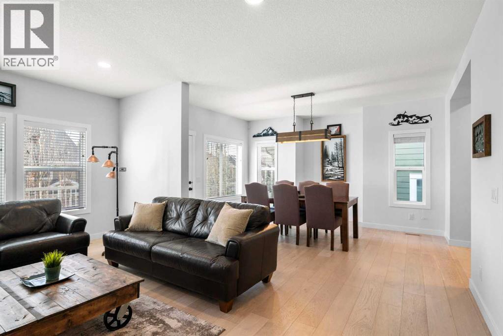 99 Ridge View Close, Cochrane