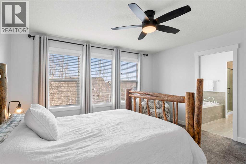 99 Ridge View Close, Cochrane